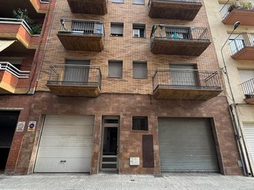Pis amb balcó en venda a Carrer Alt de Sant Pere