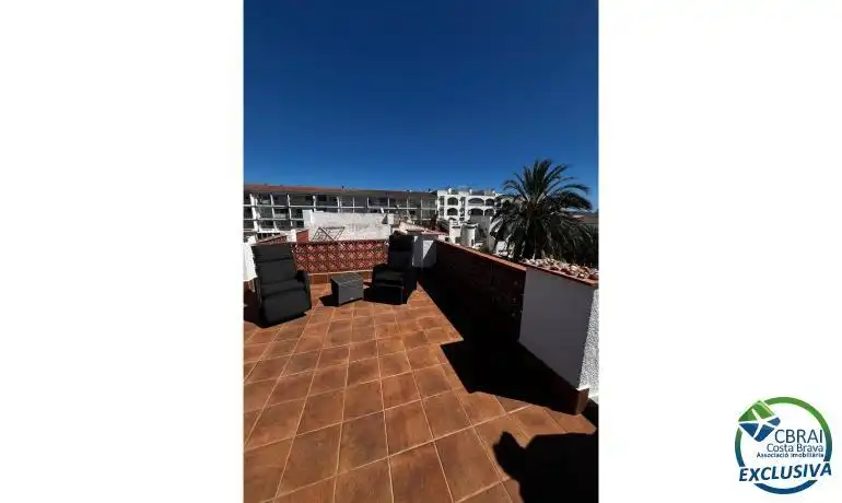 Terrassa de Casa adosada en venda en Empuriabrava amb Microones i TV