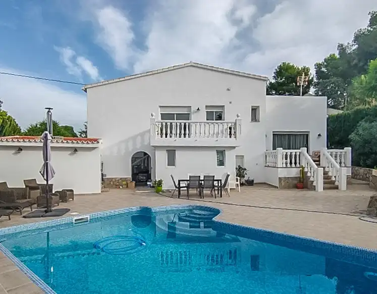 Detached house with pool for sale in Centro ciudad