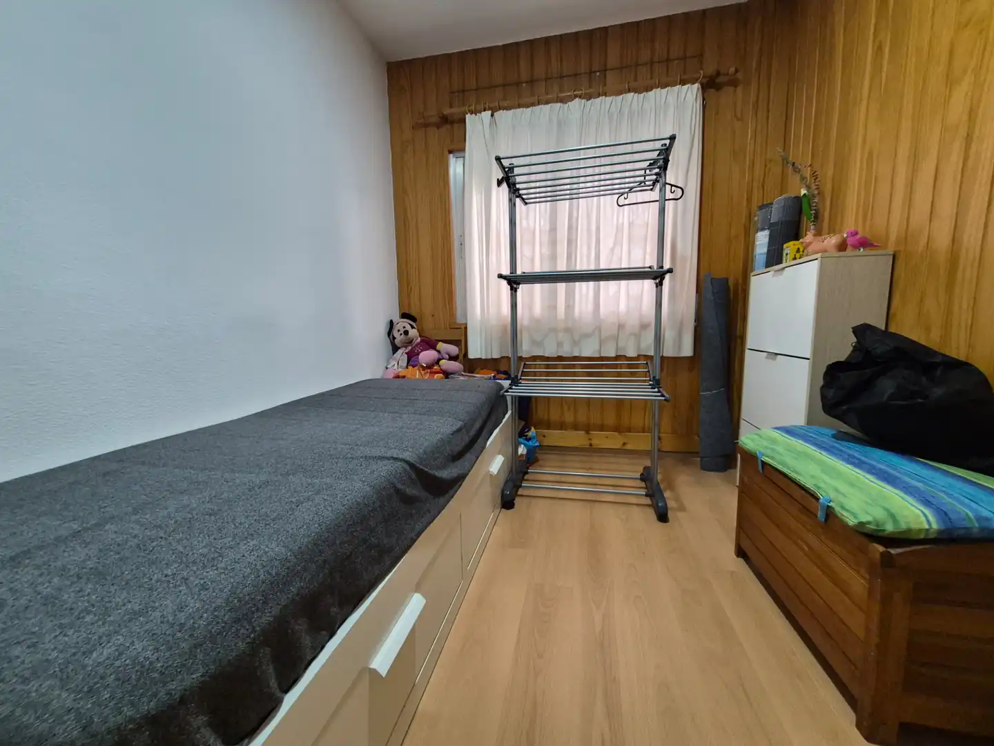 Schlafzimmer von Erdgeschoss zum Verkauf in Calella mit Klimaanlage, Heizung und Parkett