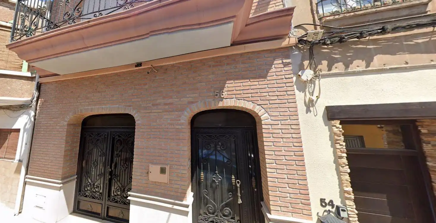 Casa in vendita a Calle EPANTO 56