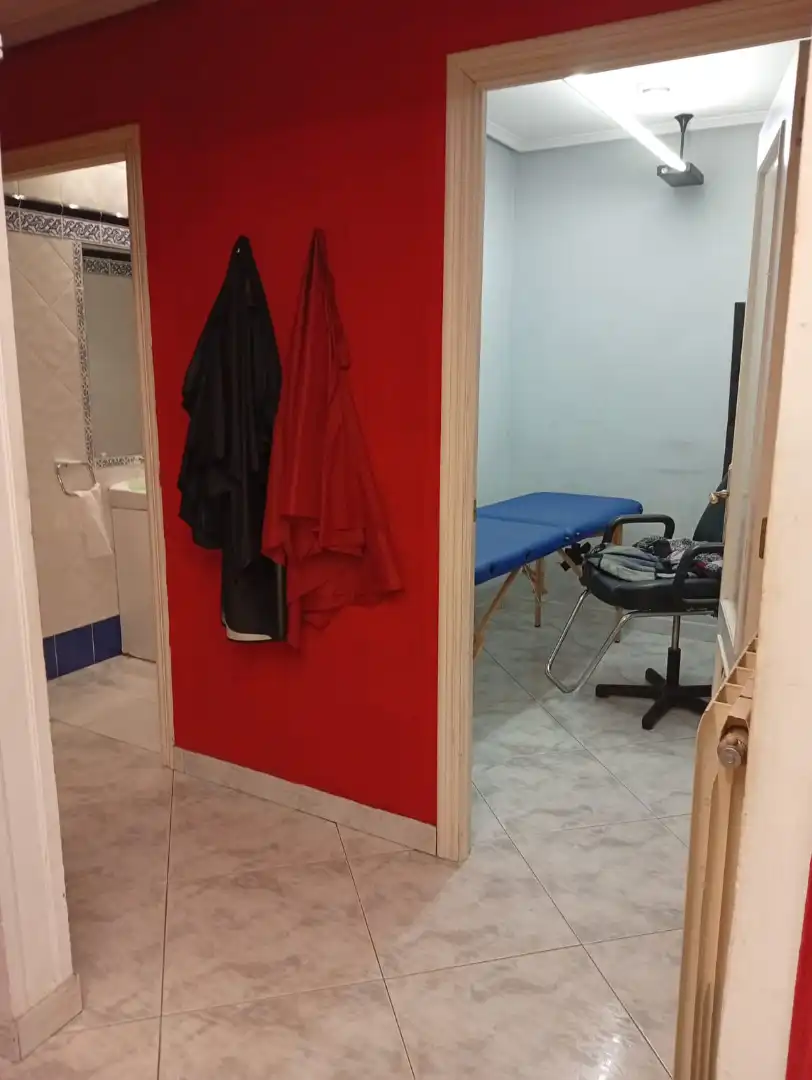 Local en venda en Gijón  amb Calefacció i Moblat