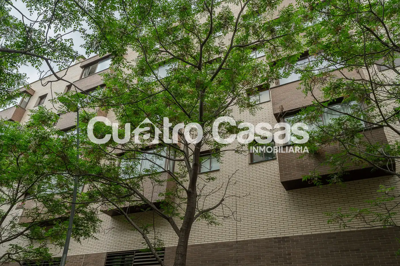 Vista exterior de Piso en venta en Barcelona con Aire acondicionado, Calefacción y Amueblado