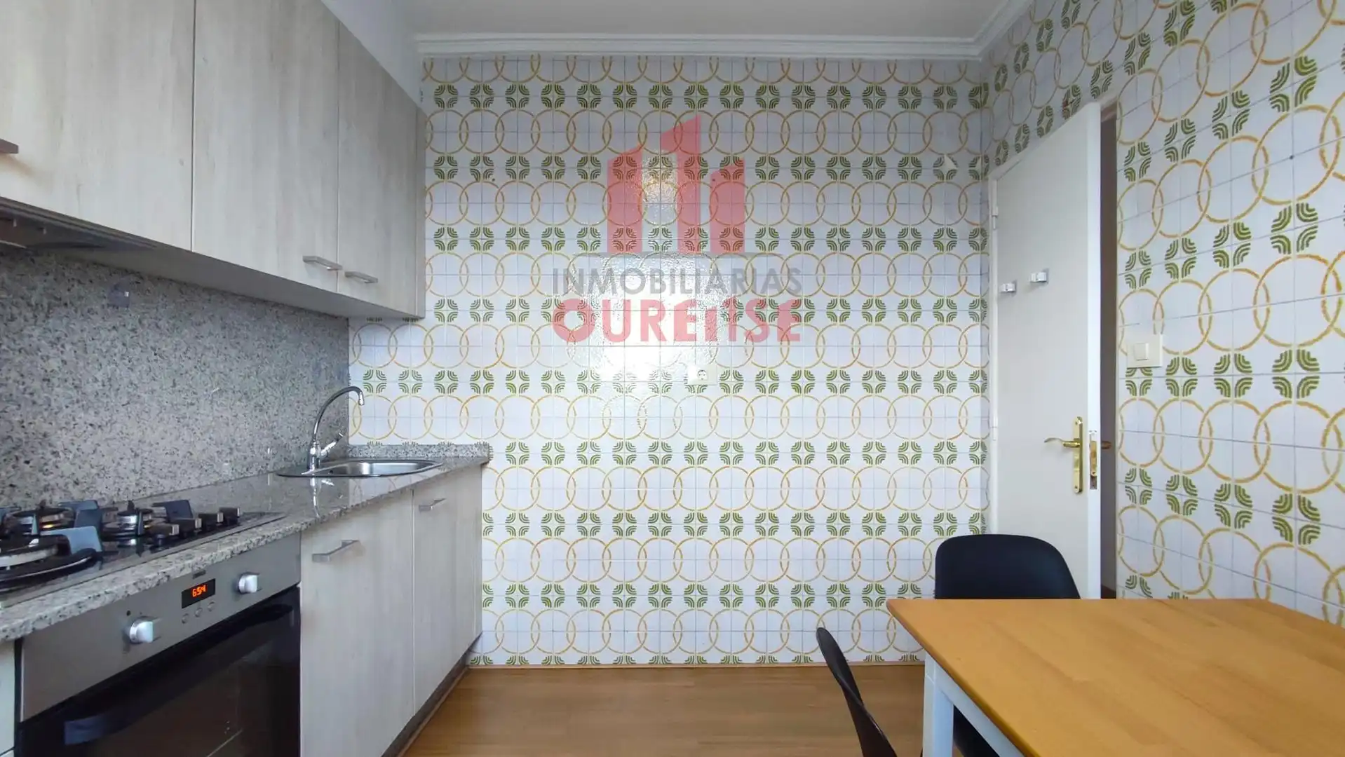 Casa o xalet de lloguer en Ourense Capital  amb Calefacció, Traster i Moblat