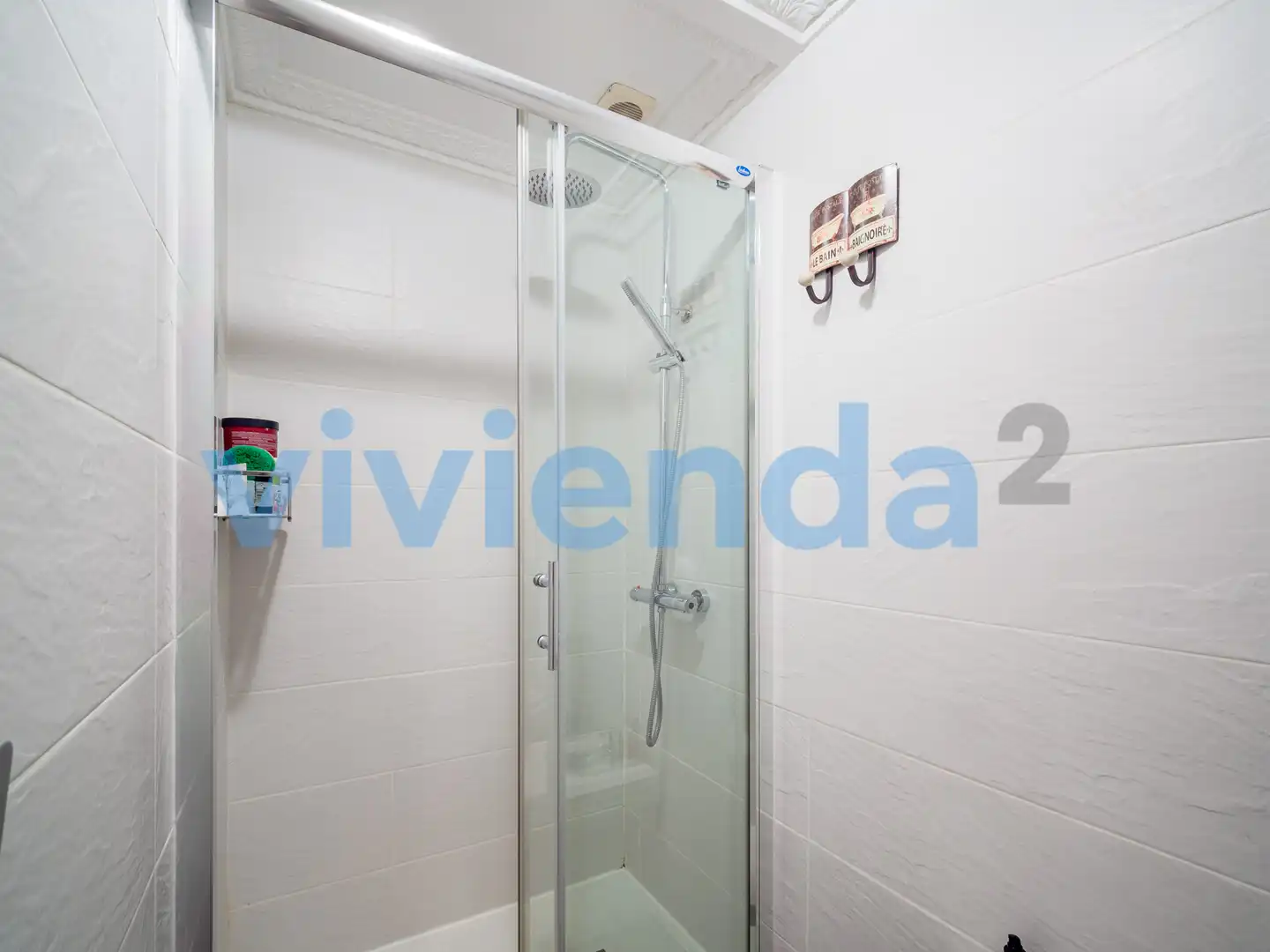 Baño de Piso de alquiler en Madrid con Aire acondicionado y Calefacción