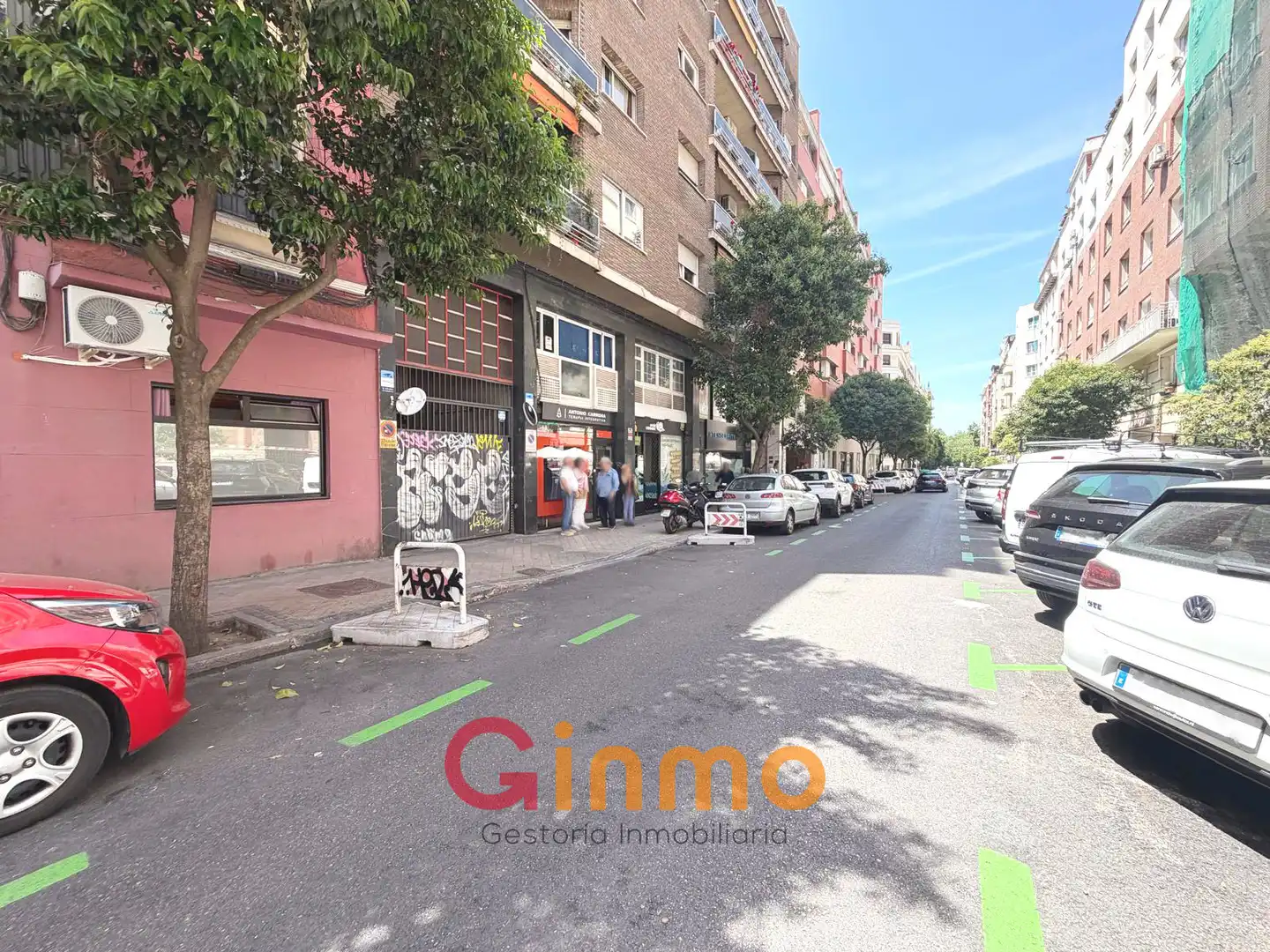 Exterior view of Garage for sale in Madrid