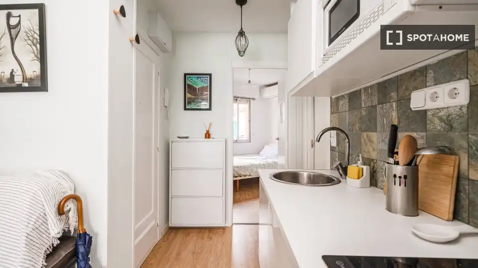 Cocina de Piso de alquiler en Madrid con Aire acondicionado, Calefacción y Amueblado
