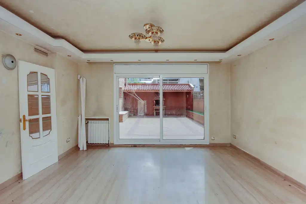 Sala d'estar de Pis en venda en Badalona