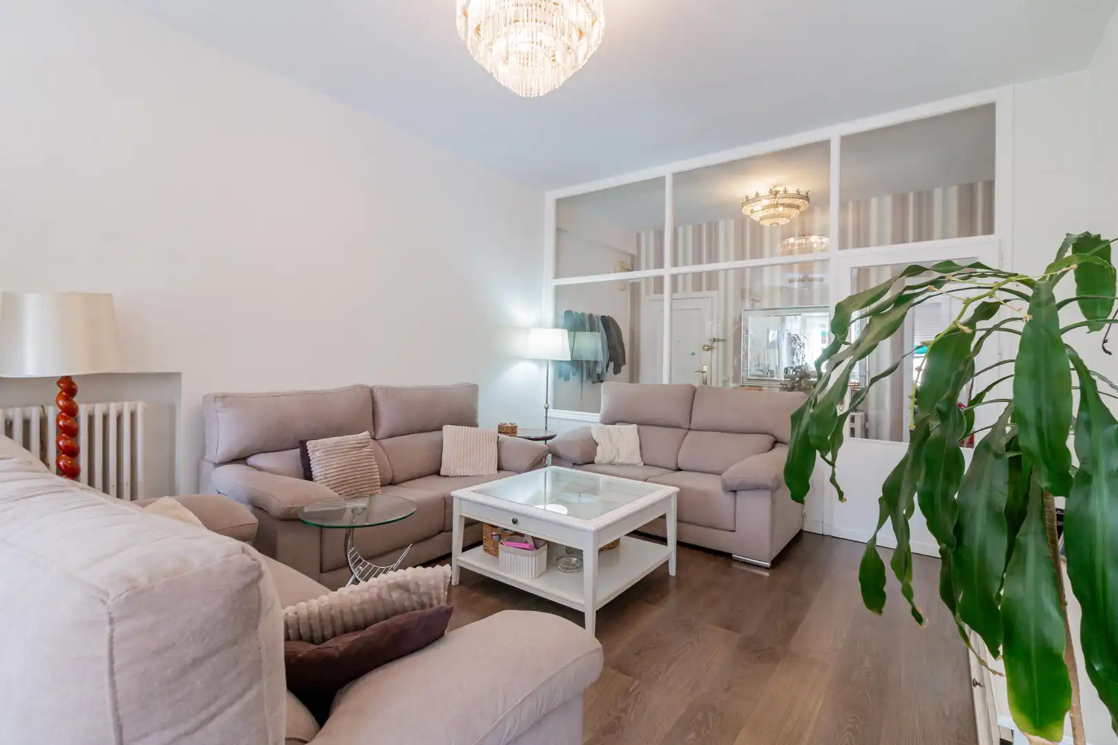 Sala d'estar de Apartament en venda en Madrid amb Calefacció
