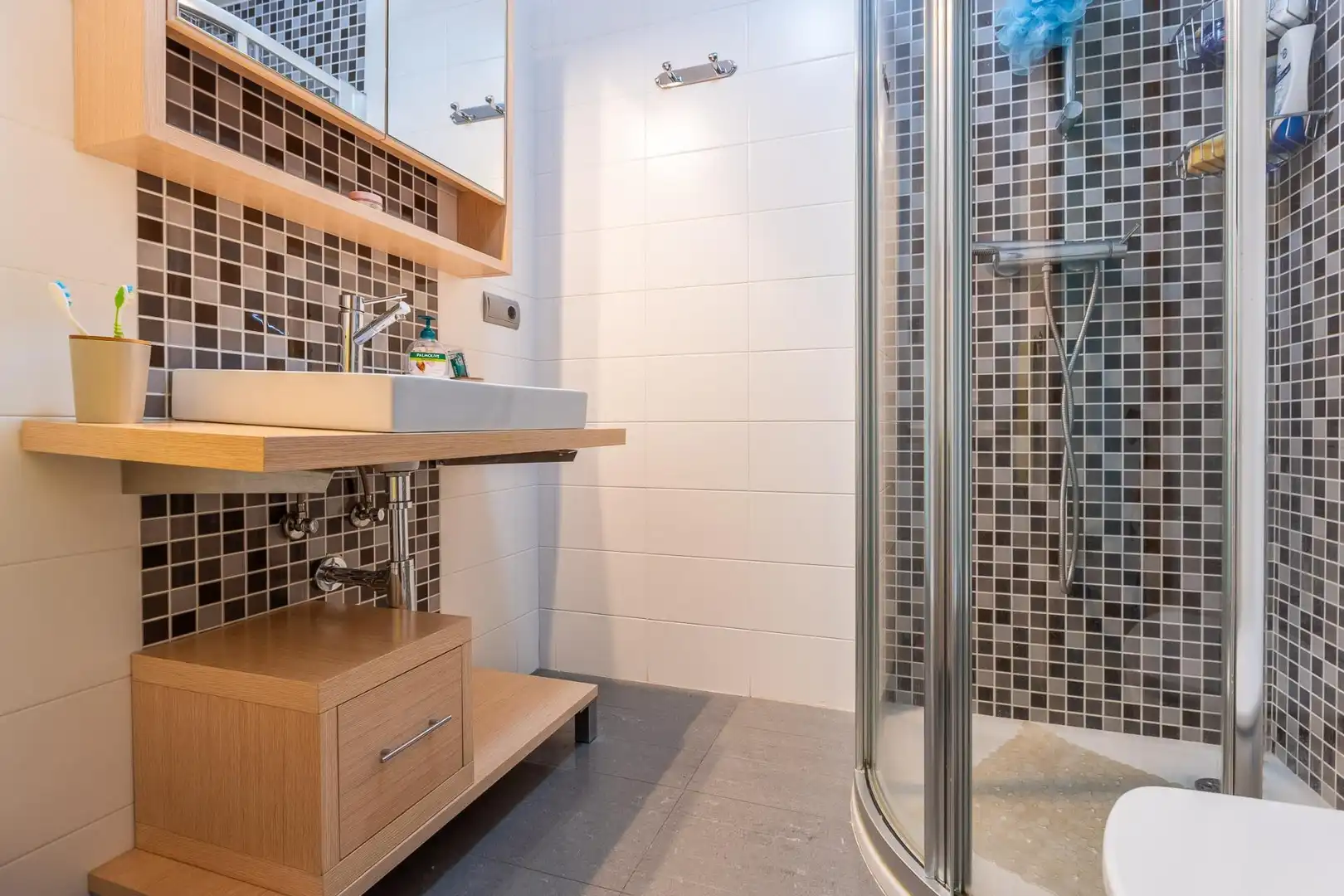 Badezimmer von Wohnung zum Verkauf in Sada (A Coruña) mit Privatgarten, Terrasse und Abstellraum
