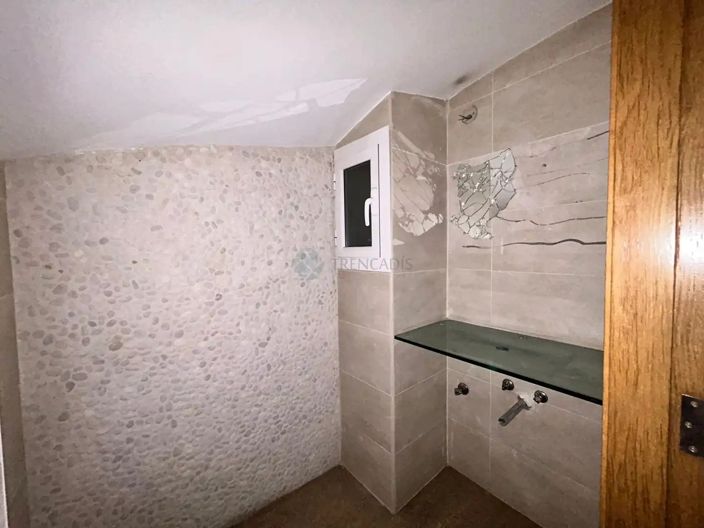 Baño de Local en venta en Urbanizaciones