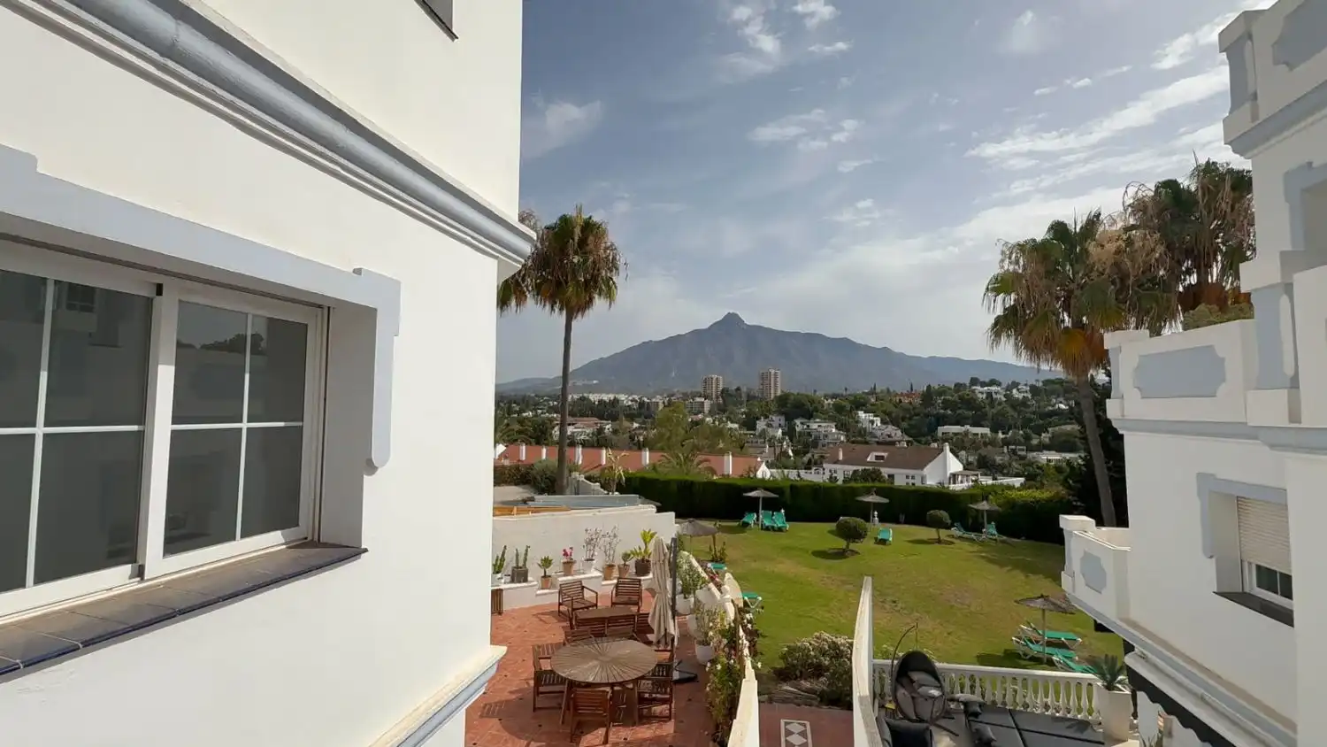 Jardín de Dúplex en venta en Marbella con Calefacción, Terraza y Piscina comunitaria