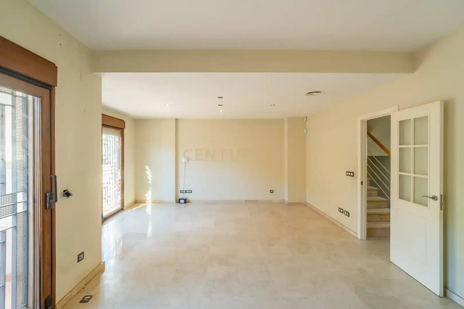 Houses for sale in Málaga  with Air Conditioner, Private garden and Storage room