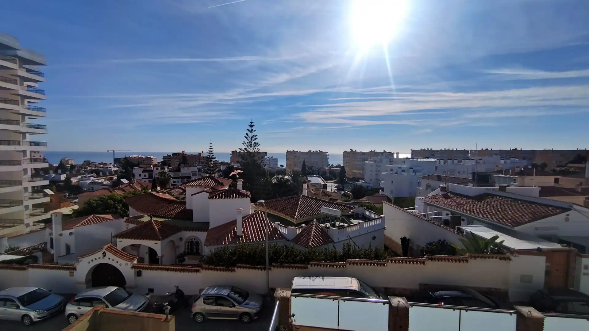 Außenansicht von Maisonette zum Verkauf in Torremolinos mit Klimaanlage, Terrasse und Abstellraum