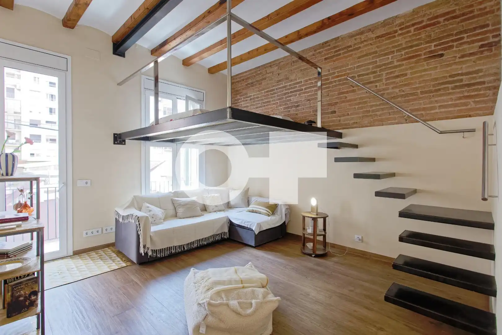 Piso con terraza en venta en Carrer Carrer Consell de Cent