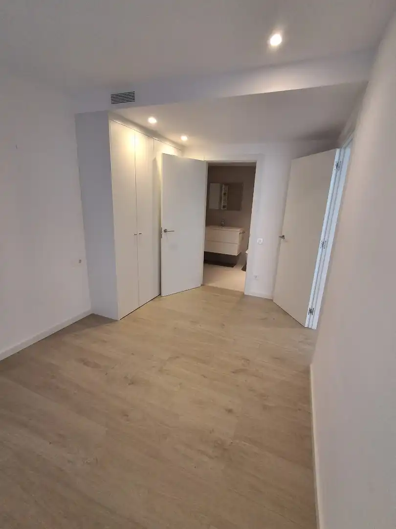 Bedroom of Duplexes for rent in Terrassa  with Air Conditioner, Heating and Terrace