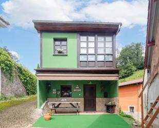 Vista exterior de Casa o xalet en venda en Nava amb Aire condicionat, Calefacció i Jardí privat