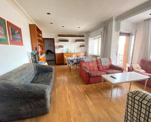 Sala d'estar de Pis de lloguer en Salamanca Capital amb Moblat