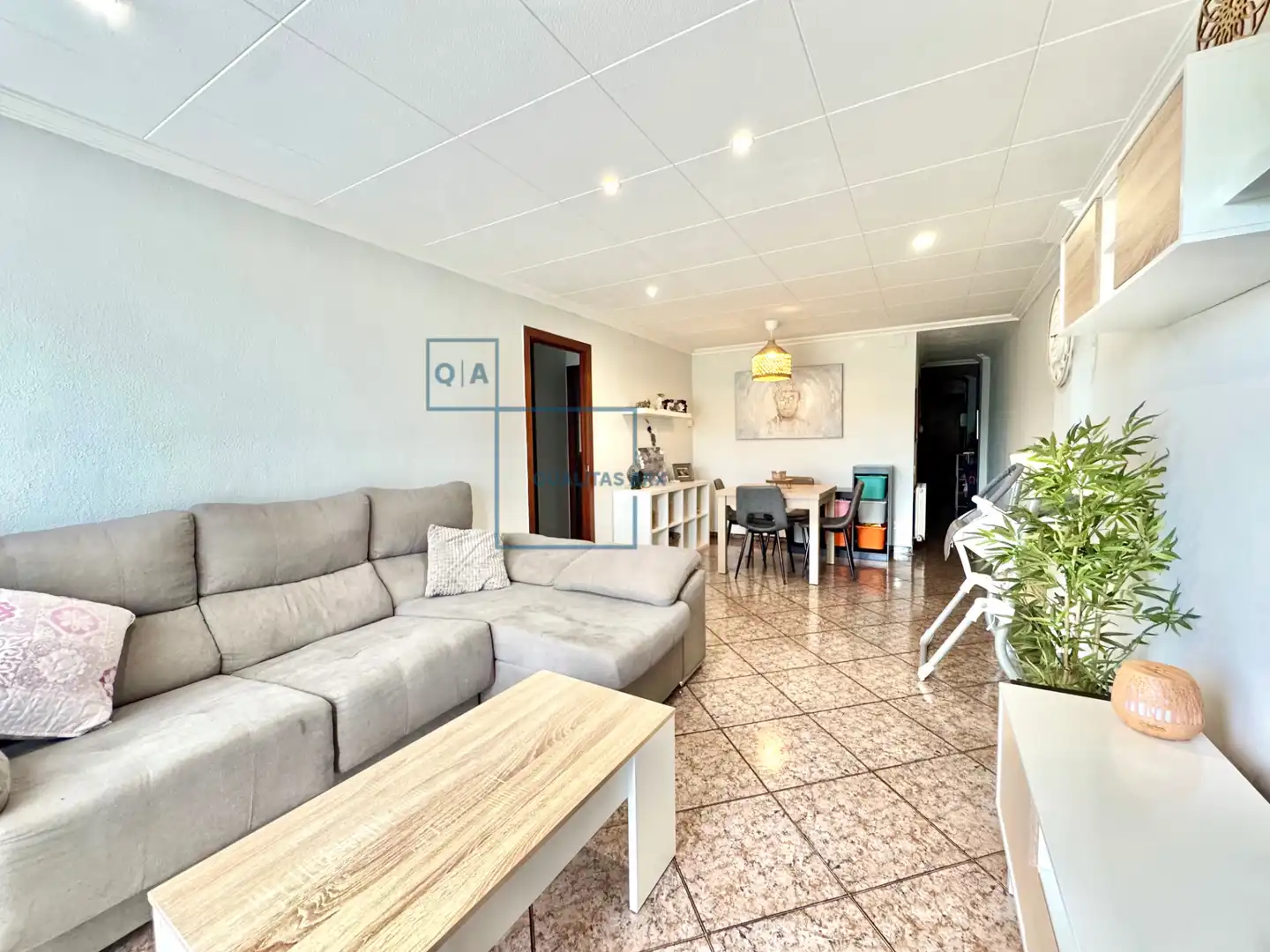 Sala de estar de Piso en venta en Terrassa con Aire acondicionado, Calefacción y Amueblado