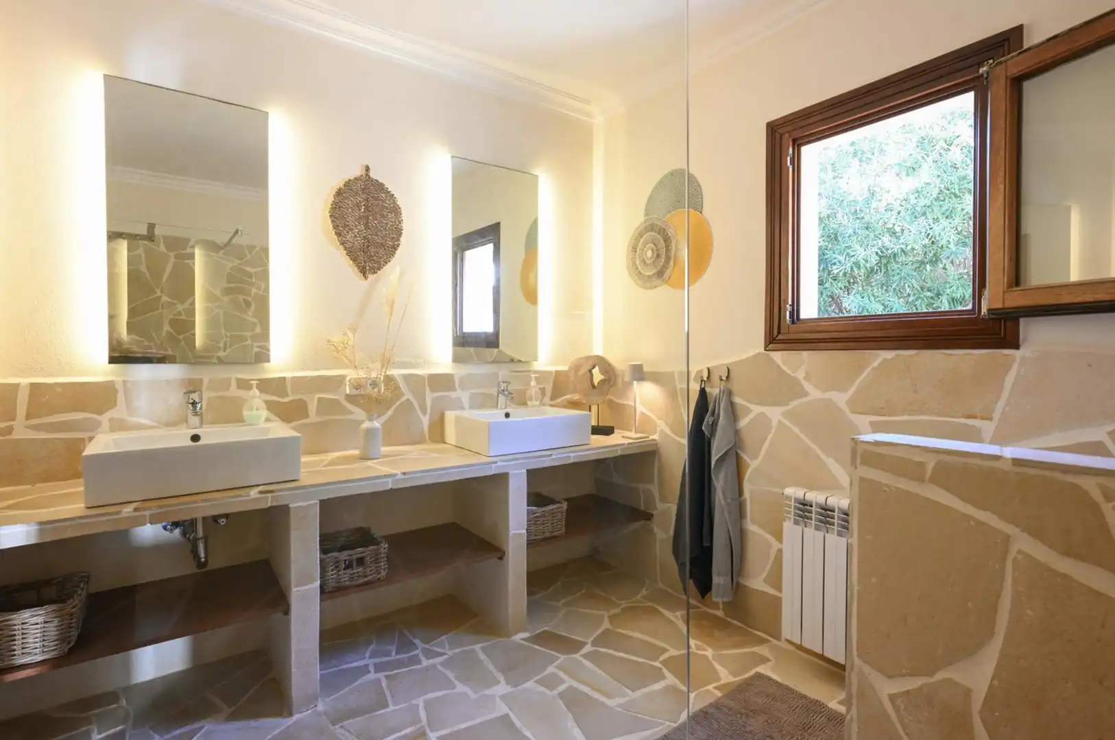 Badezimmer von Country house zum Verkauf in Capdepera mit Heizung, Terrasse und Abstellraum