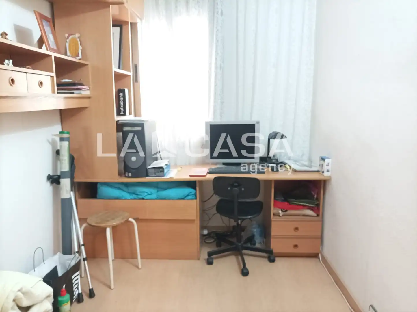 Flat for sale in Santa Coloma de Gramenet  with Air Conditioner, Furnished and Balcony