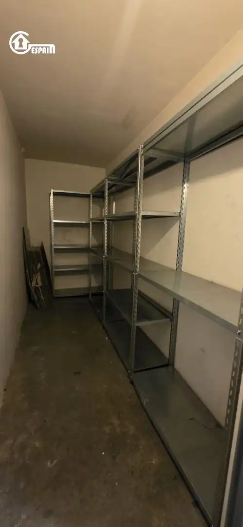 Wohnung zum Verkauf in Madrid mit Klimaanlage, Heizung und Privatgarten