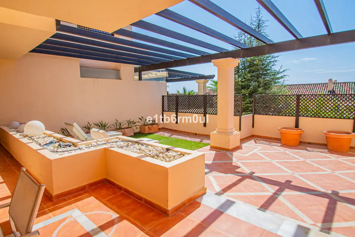 Piso con ascensor en venta en Nueva Andalucía, imagen 4