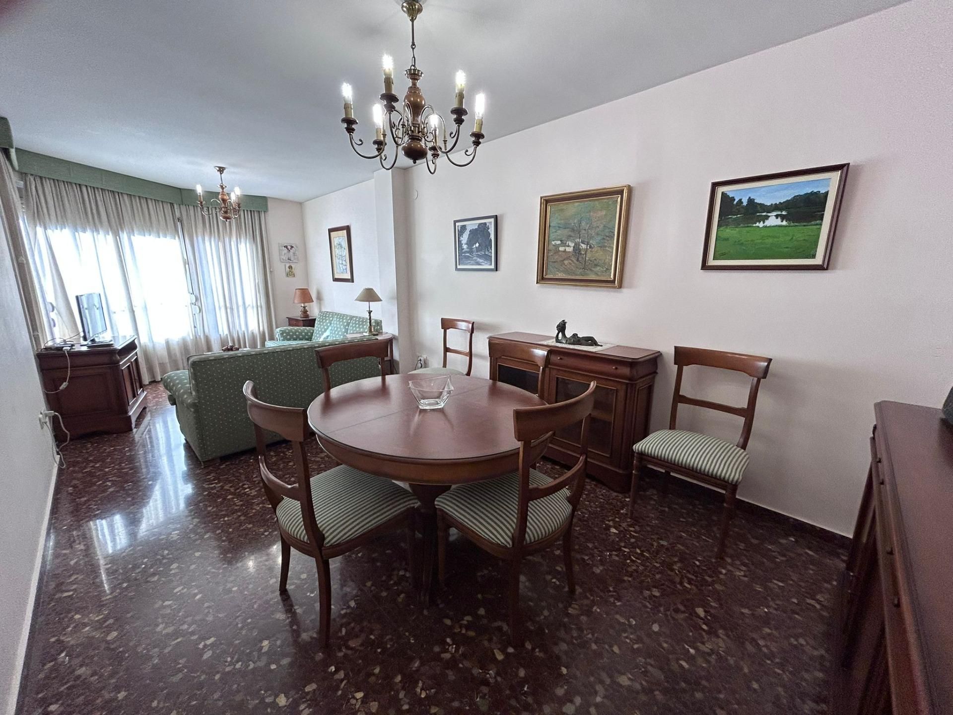 Menjador de Pis en venda en  Valencia Capital amb Aire condicionat, Calefacció i Traster