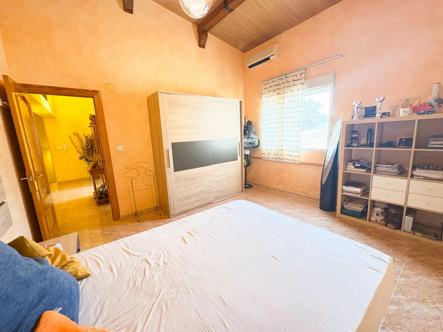 Schlafzimmer von Einfamilien-Reihenhaus zum Verkauf in San Isidro mit Klimaanlage, Privatgarten und Terrasse
