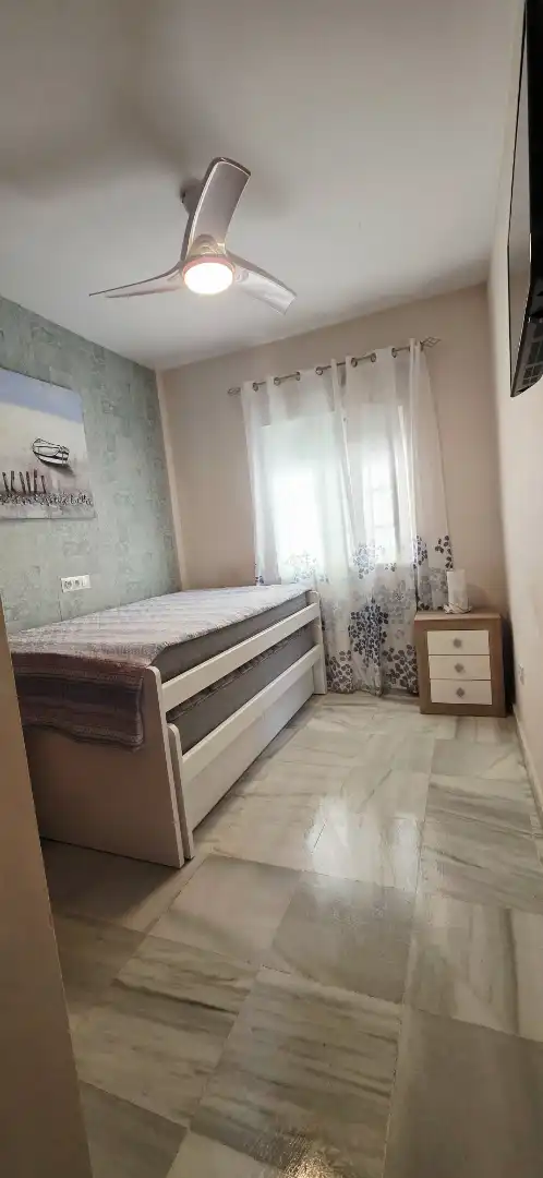 Habitación de Apartamento de alquiler en Torrox con Aire acondicionado, Calefacción y Terraza