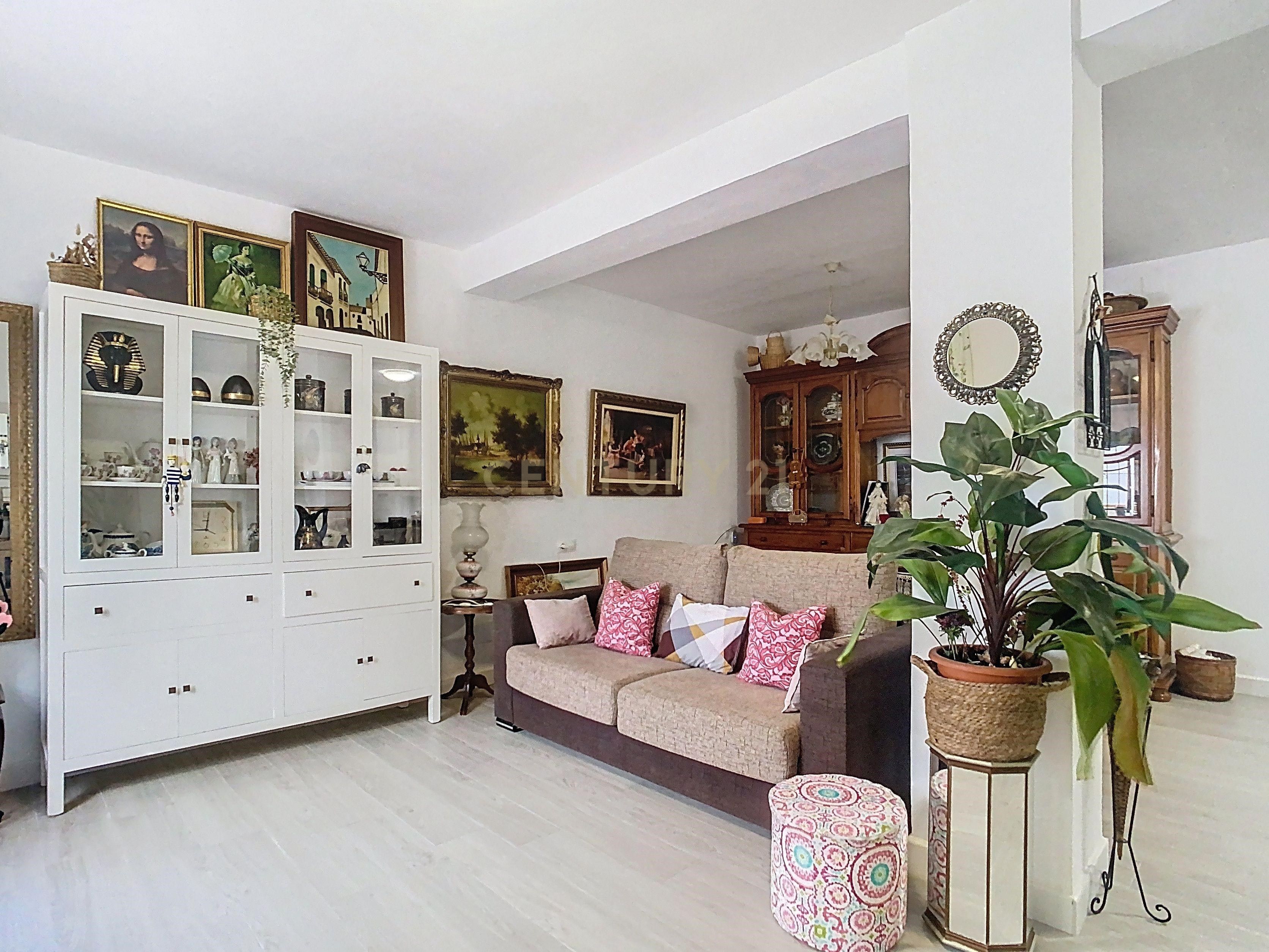 Sala de estar de Piso en venta en Benalmádena con Terraza