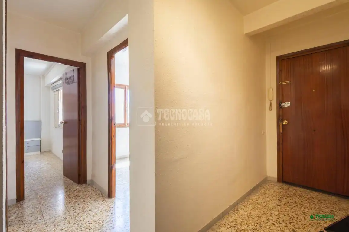 Flat for sale in Albox  with Air Conditioner and Balcony