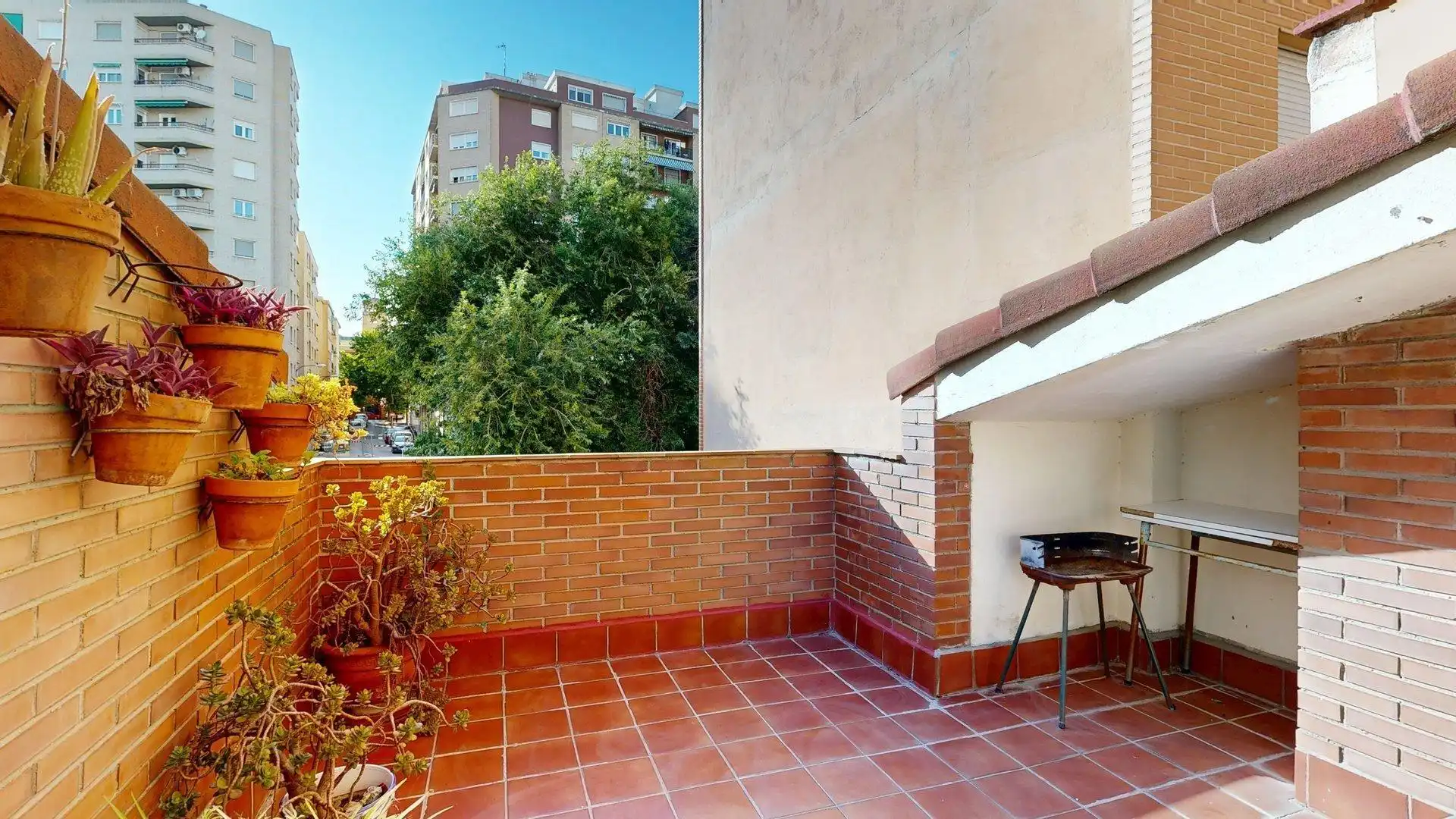 Terrassa de Casa o xalet en venda en Zaragoza amb Calefacció, Terrassa i Moblat