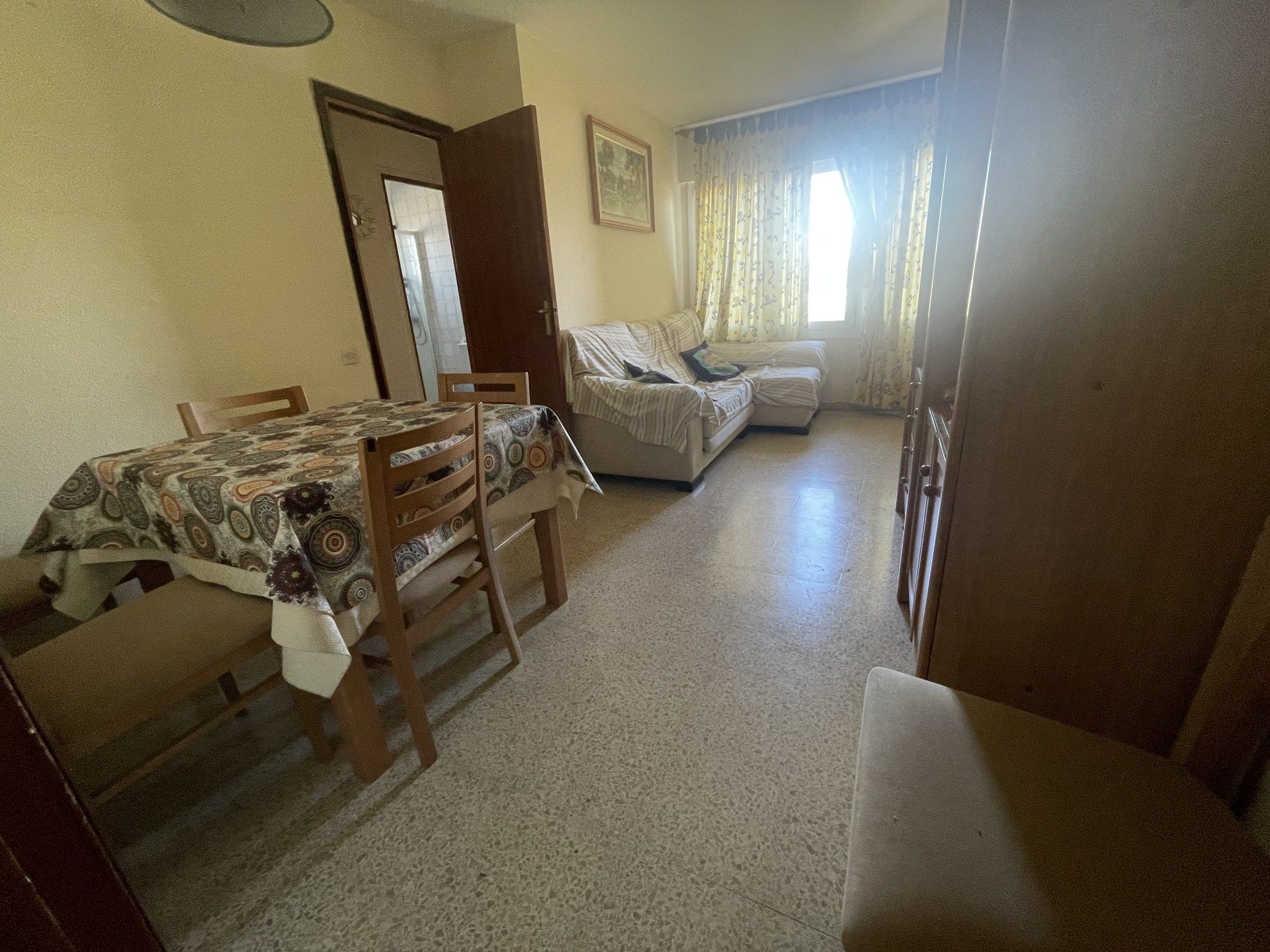 Sala d'estar de Pis en venda en Girona Capital amb Calefacció i Moblat