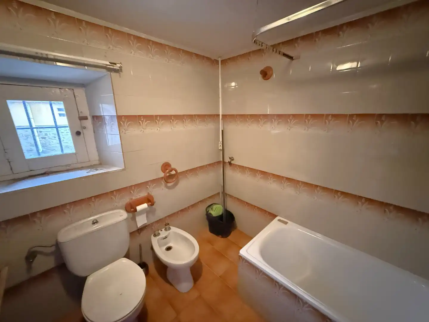 Baño de Casa adosada en venta en Campoo de Enmedio con Jardín privado, Terraza y Trastero