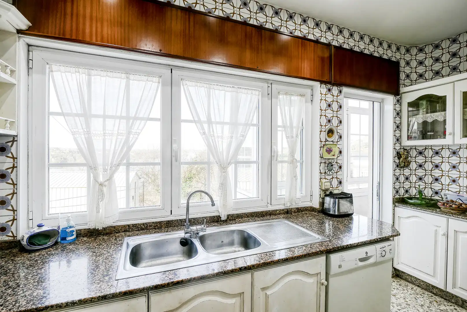 Cocina de Casa o chalet en venta en Bergondo con Calefacción, Jardín privado y Horno