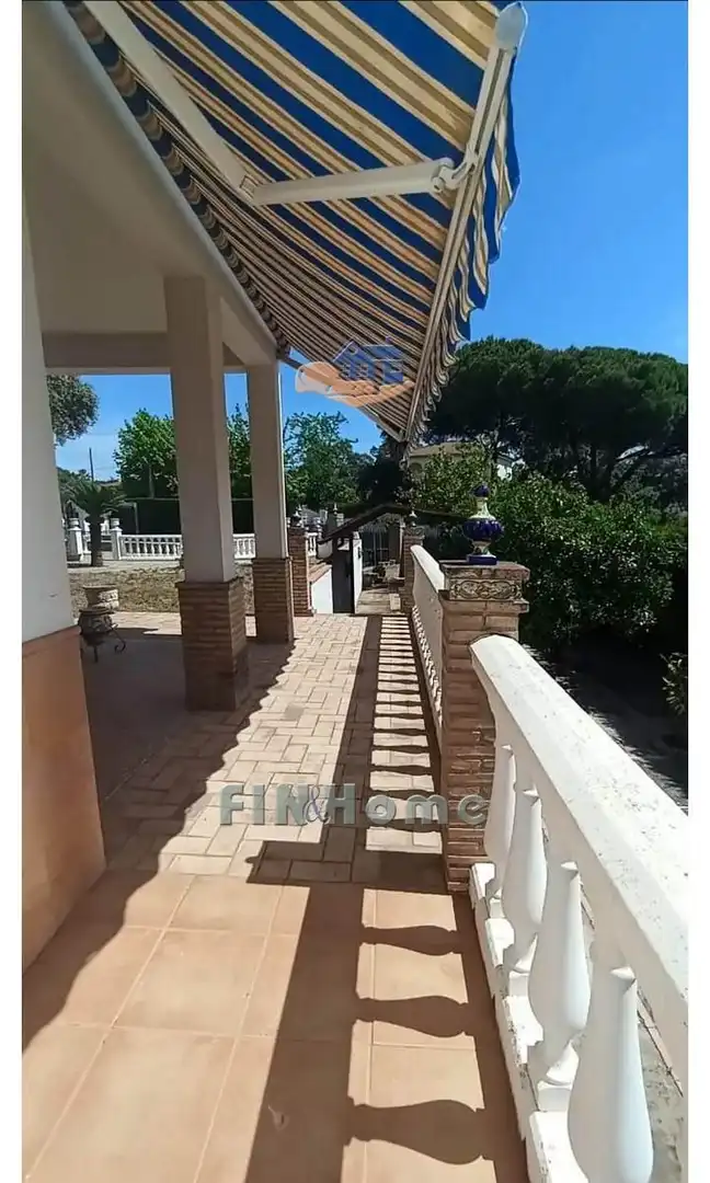 Vista exterior de Casa o chalet en venta en Gerena con Aire acondicionado, Jardín privado y Trastero