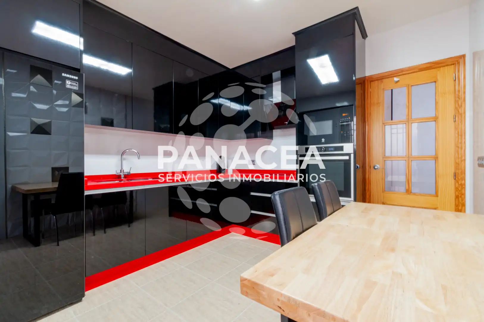 Kitchen of Flat for sale in Roquetas de Mar  with Furnished, Microwave and TV