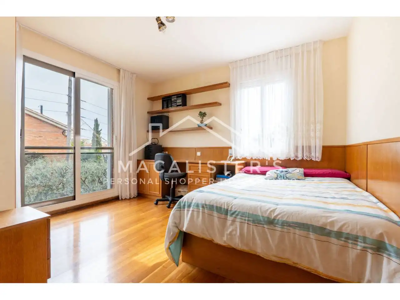 Bedroom of Houses for sale in El Masnou  with Heating, Private garden and Terrace