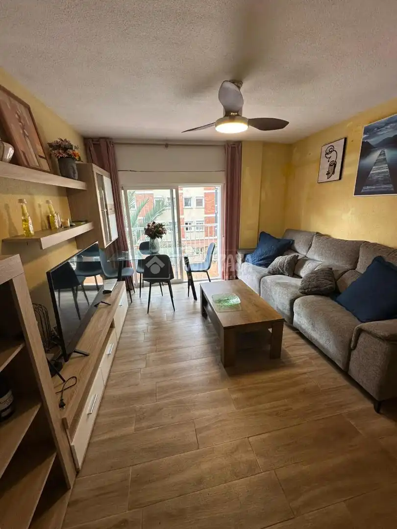 Sala d'estar de Pis en venda en Alicante / Alacant amb Balcó