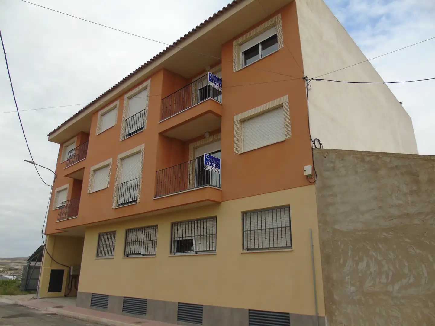 Appartamento con terrazza in vendita a Ceutí