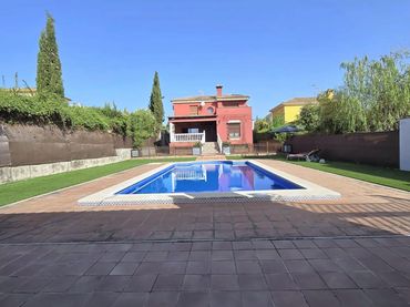 Villa mit Pool zum Verkauf in ENCINARES DE ALCOLEA