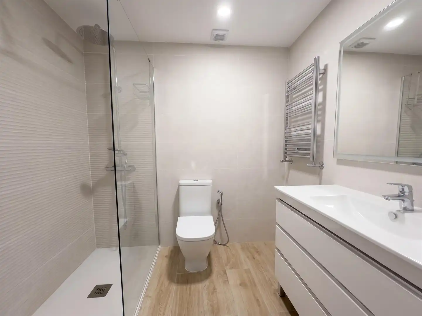 Bathroom of Flat for sale in Pinto  with Air Conditioner, Heating and Private garden