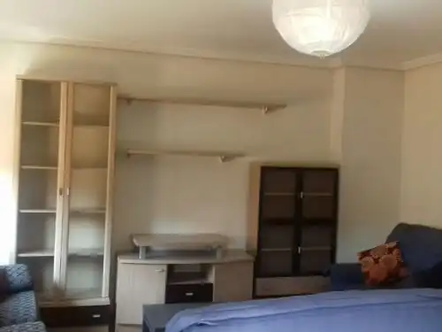 Habitación de Dúplex de alquiler en Segovia Capital con Amueblado