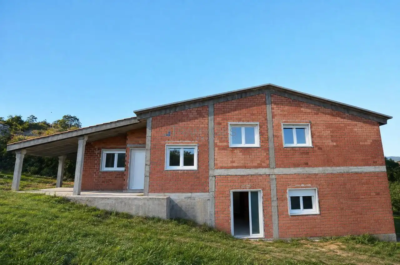 Casa con jardín en venta en LUGAR OUTEIRO - BACEIRO - AMORIN, imagen 2