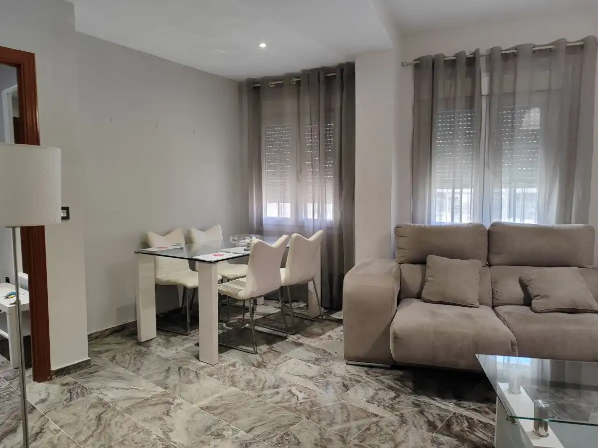 Sala de estar de Piso de alquiler en Huelva con Aire acondicionado, Amueblado y Balcón