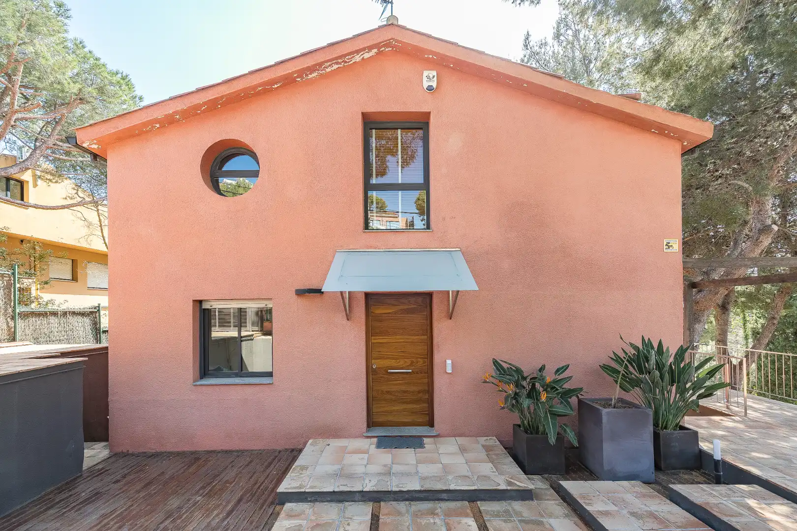 Vista exterior de Casa o xalet en venda en Castelldefels amb Aire condicionat, Calefacció i Jardí privat