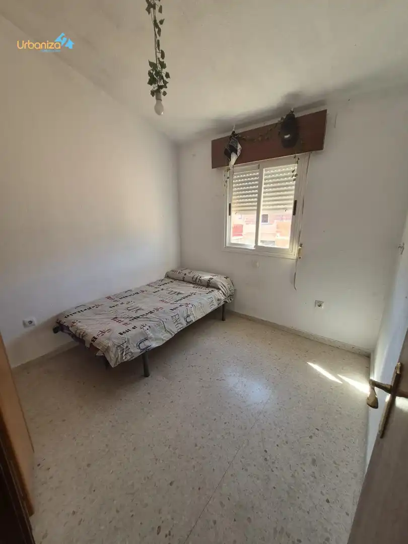 Habitación de Casa adosada en venta en Badajoz