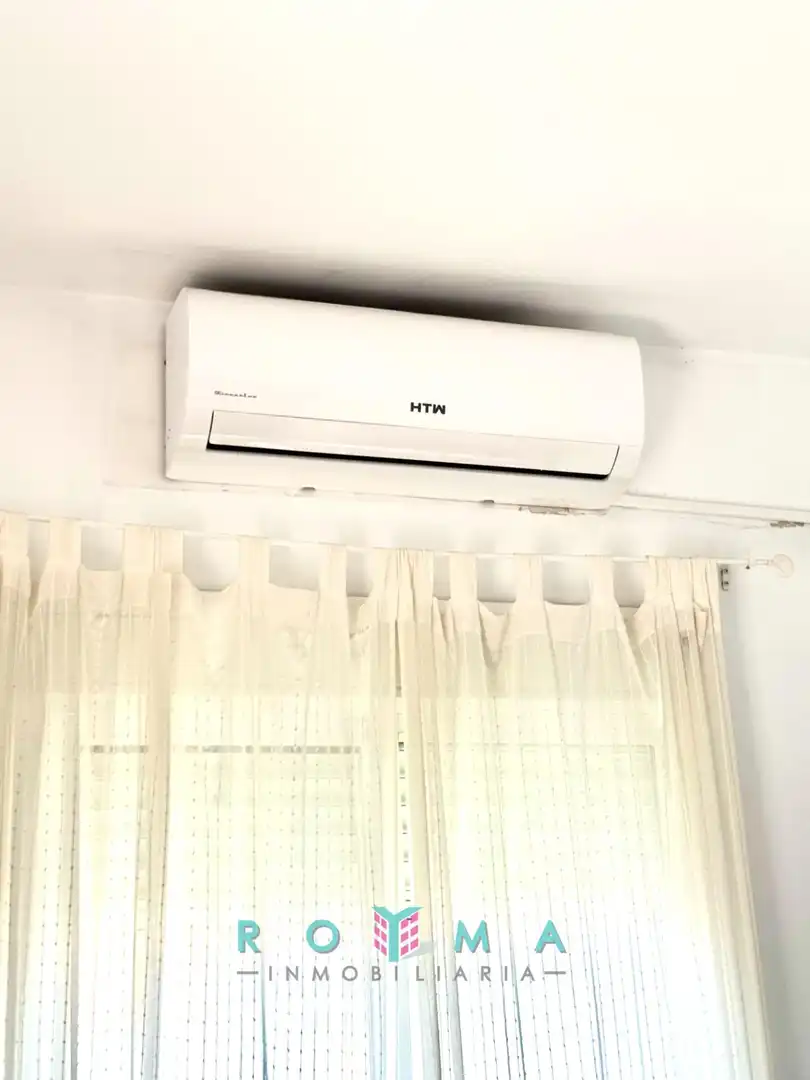 Habitación de Piso en venta en Espartinas con Aire acondicionado y Amueblado