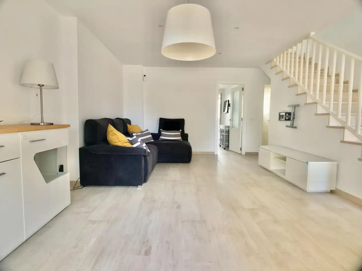 Sala d'estar de Casa adosada de lloguer en Calvià amb Jardí privat, Parquet i Terrassa
